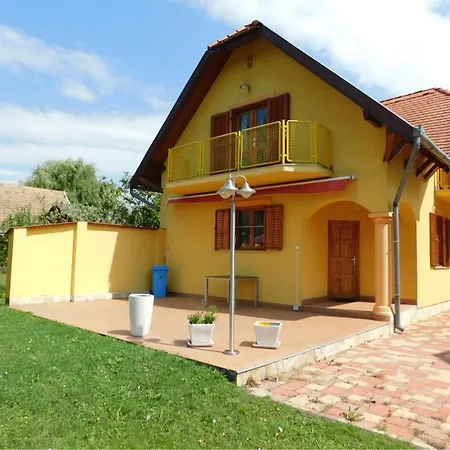 Casa vacanze Ayoub Vip Balatonmáriafürdő